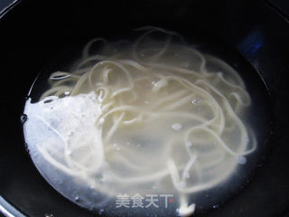 学做手擀面的做法步骤：8