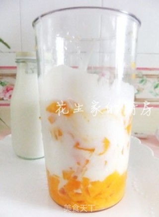 芒果酸奶雪糕的做法步骤：4