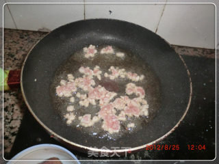 肉丁咖喱炒饭的做法步骤：2