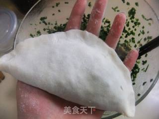 韭菜三鲜盒子的做法步骤：5