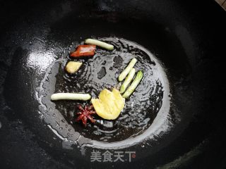 张炎家的美味红烧菜之一------香菇烧肉的做法步骤：6