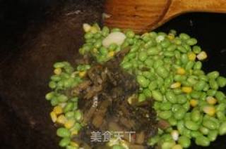 雪菜玉米炒毛豆的做法步骤：3