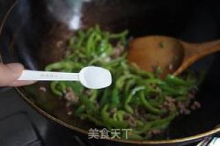 青椒炒肉末的做法步骤：8