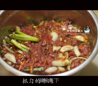 《韩式牛肉蘑菇粉条锅》的做法步骤：6
