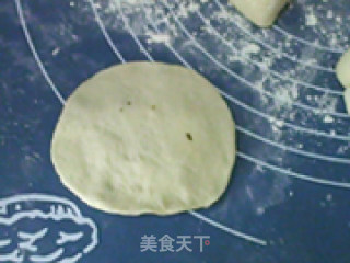 咸菜包子的做法步骤：7