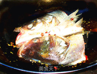 鱼头豆腐的做法步骤：2