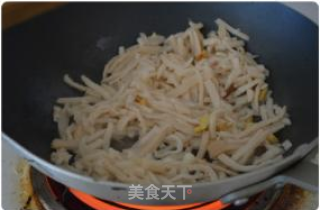 酸笋牛肉丝的做法步骤：4