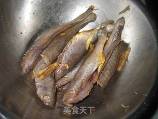 五香小黄花的做法步骤：2