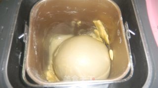 豆沙面包的做法步骤：2
