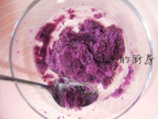 紫薯蜜豆茶巾绞的做法步骤：2