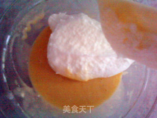 云朵般轻柔的戚风蛋糕的做法步骤：13