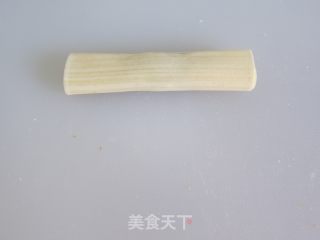 小朋友滴把戏《糖形馄饨串》的做法步骤：4