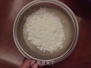 草莓酱夹心蛋糕的做法步骤：3
