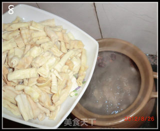 排骨炖竹笋的做法步骤：8