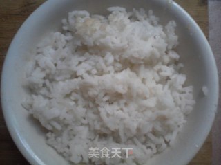 剩菜剩饭的魅力蜕变------窝窝头饭团的做法步骤：2