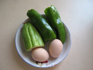 苦瓜菜椒蛋饼的做法步骤：1