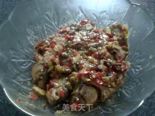 剁椒烧鲫鱼的做法步骤：9