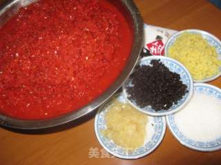 老妈牛肉辣酱的做法步骤：1