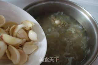 绿豆莲子银耳羹的做法步骤：7