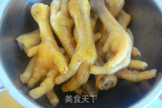 卤鸡爪---停不下来的小吃的做法步骤：5