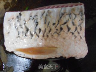 秘制红烧鱼的做法步骤：1