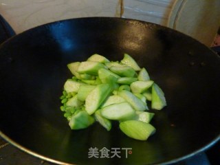 豆焖丝瓜的做法步骤：7