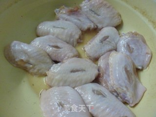可乐鸡翅的做法步骤：2