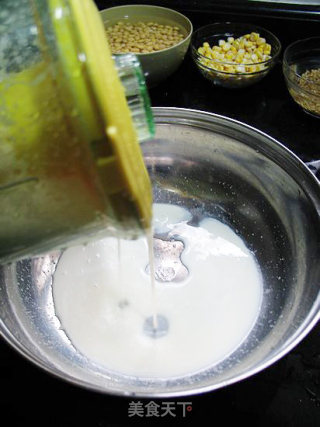 玉米小麦豆浆---对小盆友虚汗、盗汗有很好辅助调养作用的豆浆的做法步骤：6