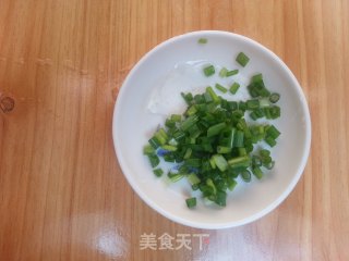 蛏菇炒蛋的做法步骤：2