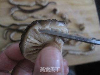 青椒炒素鳝的做法步骤：3