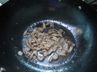 峨眉豆丝炒瘦肉----农家菜的做法步骤：3