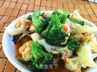 西红柿炒菜花的做法步骤：5