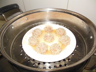 珍珠丸子——2个要点做出糯香好丸子的做法步骤：10