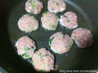 藕香肉饼的做法步骤：5