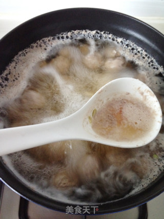 牛肉丸子汤的做法步骤：6