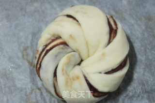 豆沙卷面包的做法步骤：9