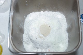 椰蓉花形面包的做法步骤：1