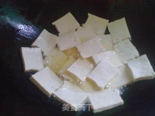 豆豉蒜苗豆腐的做法步骤：2