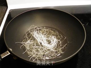 “赛”鱼翅--瑶虾粉丝娃娃菜的做法步骤：3