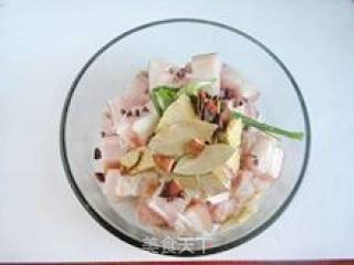 三个步骤轻松做出诱人的美味----【无油红烧肉】的做法步骤：7