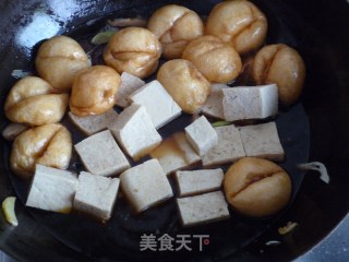 香菇面筋烧冻豆腐的做法步骤：10
