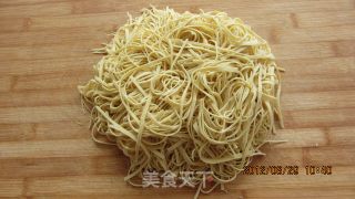 拌干豆腐丝的做法步骤：2