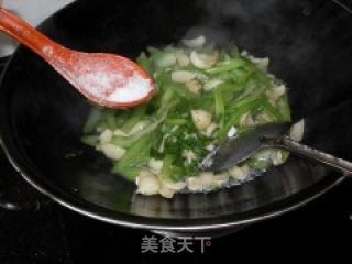 西芹百合的做法步骤：8