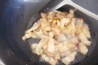蒜苗胡萝卜炒肉---简单大众菜的做法步骤：5