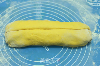 南瓜豆沙卷的做法步骤：7