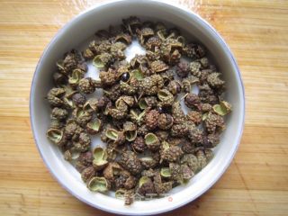 麻辣鸡丁的做法步骤：7