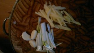 红糖焖虾的做法步骤：2