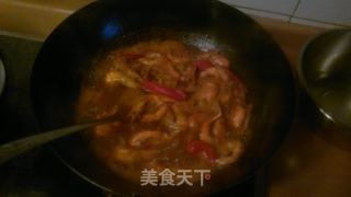 红糖焖虾的做法步骤：3