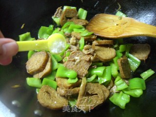 肉炒尖椒素鸡的做法步骤：11