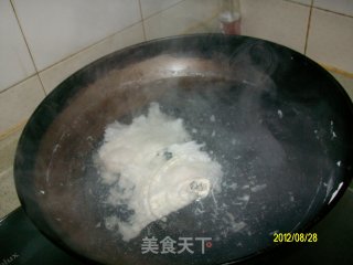双蛋葱油龙须面的做法步骤：1
